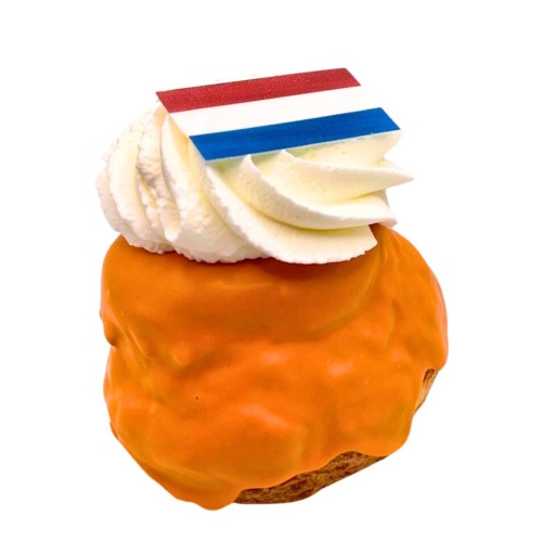 Bevrijdingsdag soes met Zwitserse room