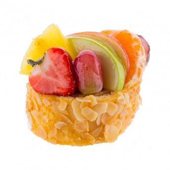 Vruchten op cake gebak